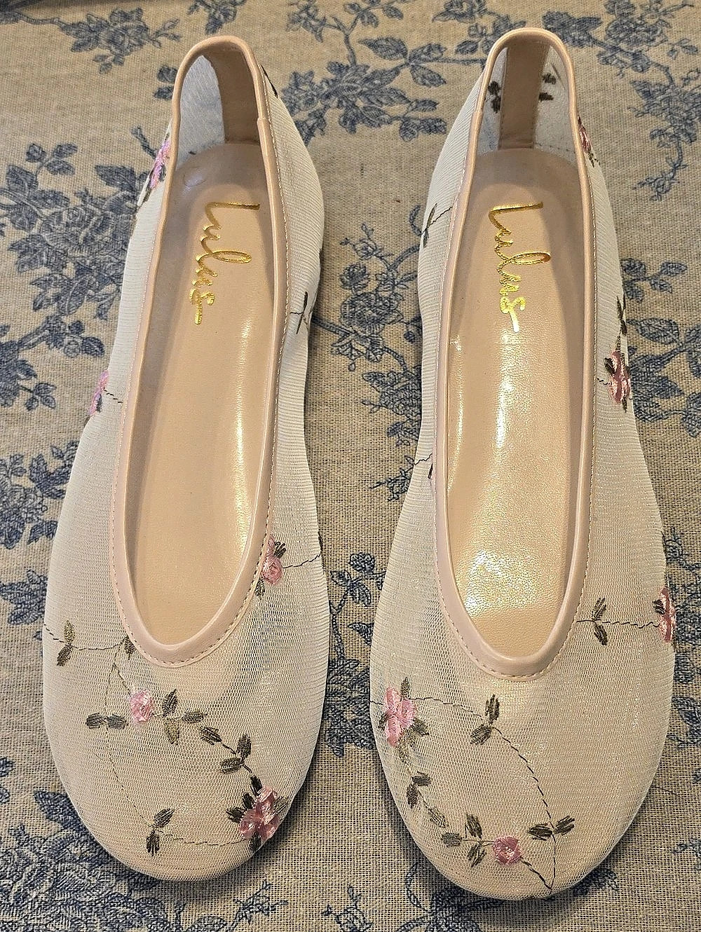 Lulus Floral Embroidered Flats in Light tan & Pink
